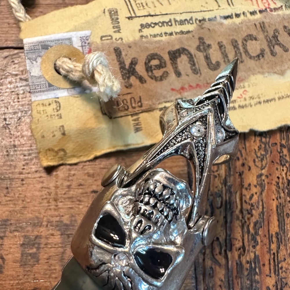 halloween rings FREE WITH A PURCHASE - Picture 5 of 16